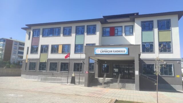 çapakcur_ilkokulu 1