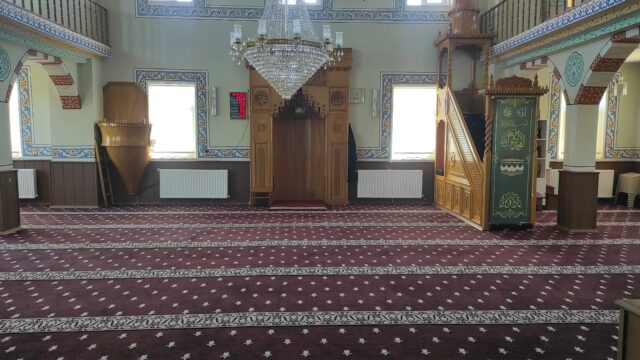 Akcakiraz Beldesi Yesilyurt Mahallesi Camisi minber