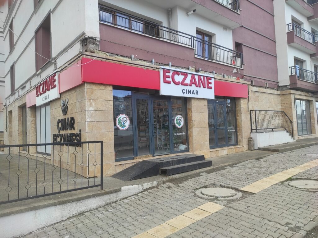 Çınar Eczanesi