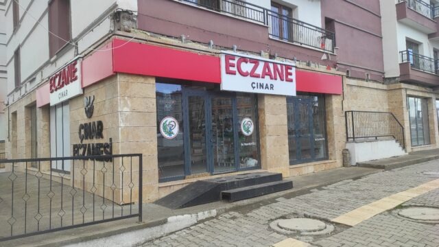 Çınar Eczanesi