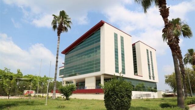 Adana KYK Yurdu dış görünüş